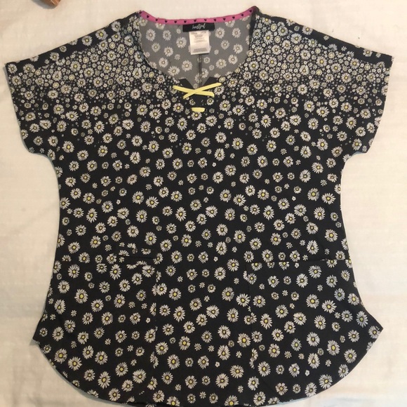 Women’s HeartSoul Scrub Top - Picture 1 of 3